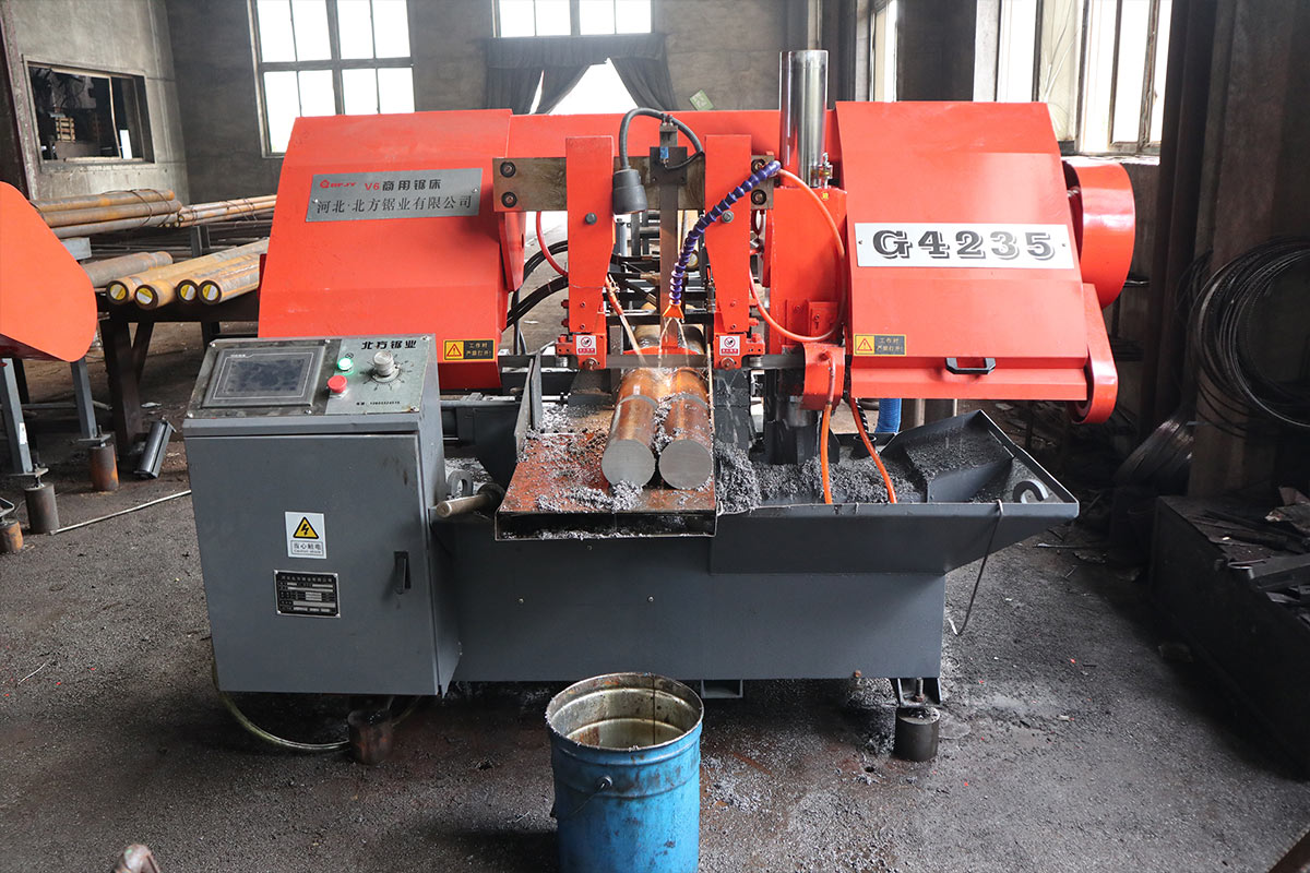 1734663359466932.jpg 鋸床廠家